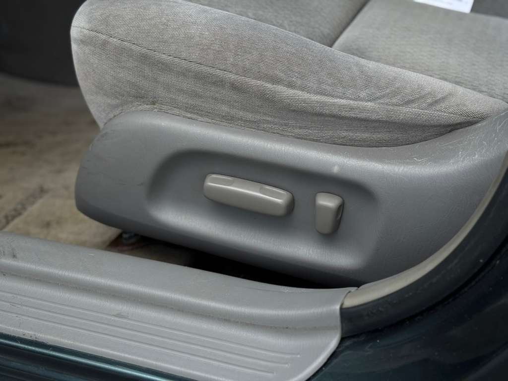 2003 Toyota Camry LE V6 - Photo 14