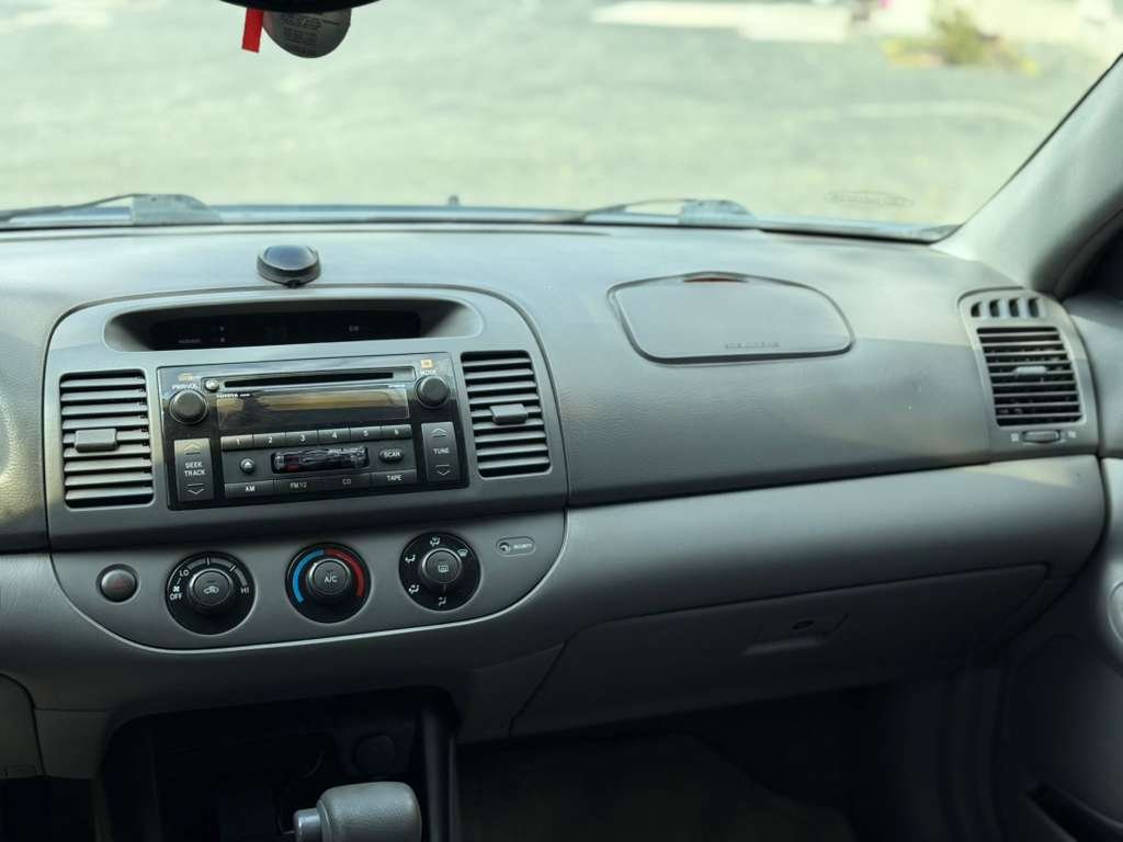 2003 Toyota Camry LE V6 - Photo 27