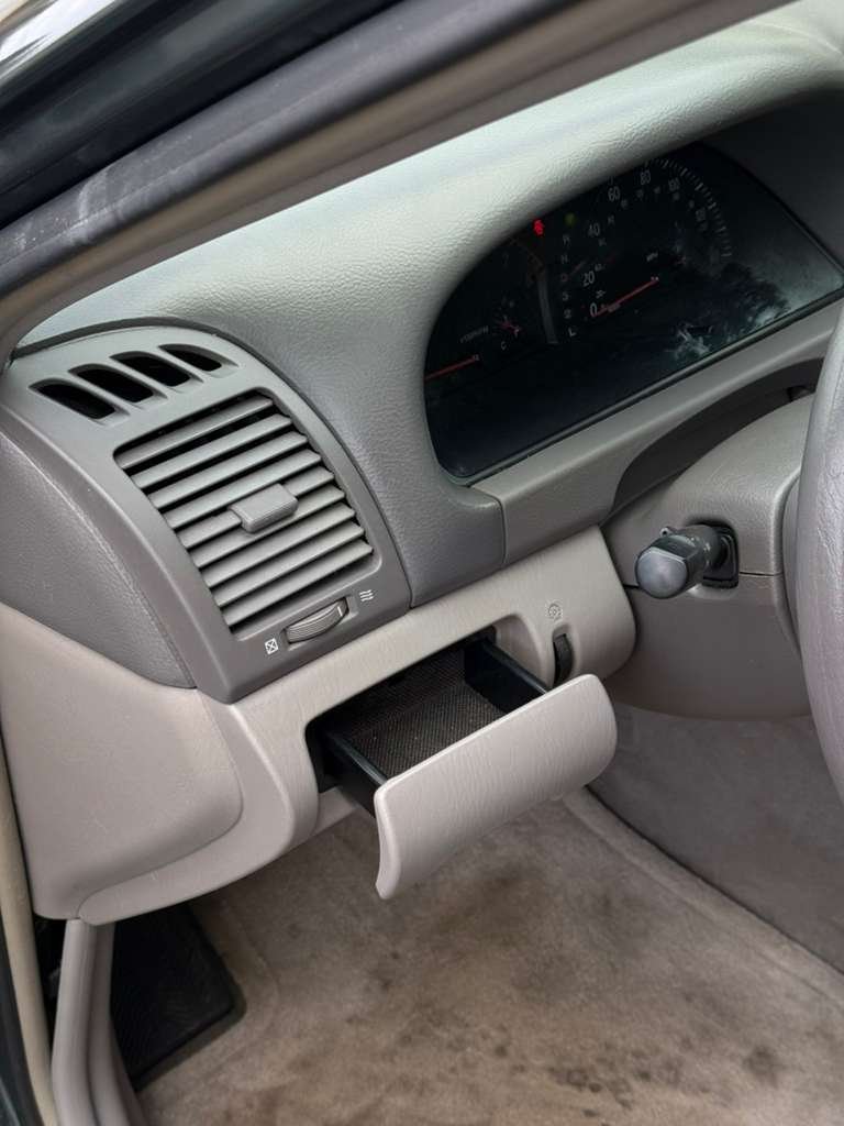2003 Toyota Camry LE V6 - Photo 13