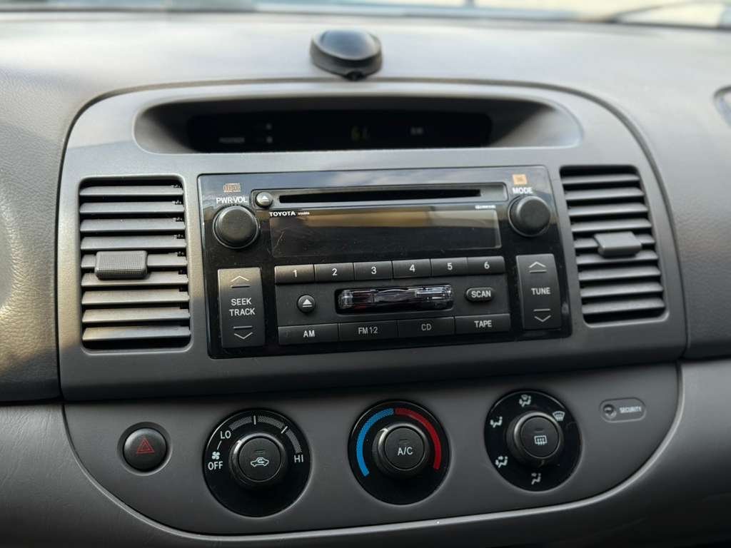 2003 Toyota Camry LE V6 - Photo 28