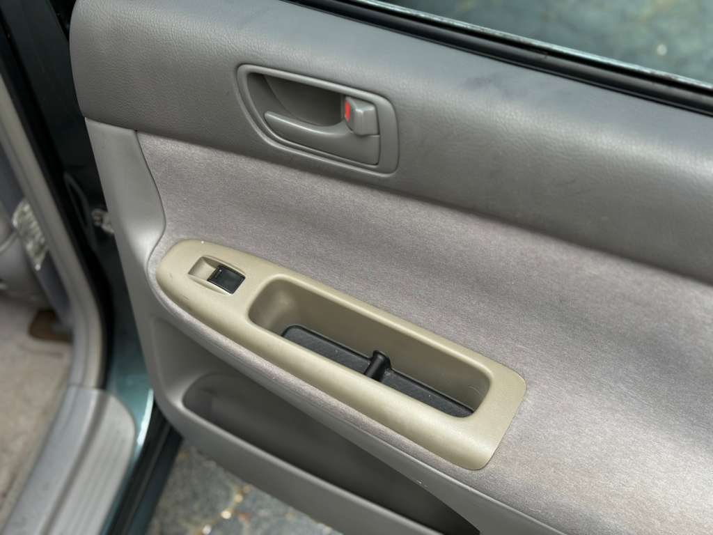 2003 Toyota Camry LE V6 - Photo 22