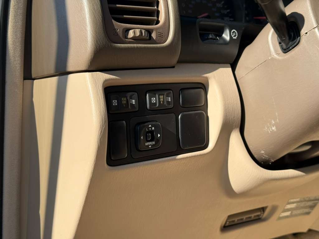 2000 Toyota Land Cruiser Base - Photo 19