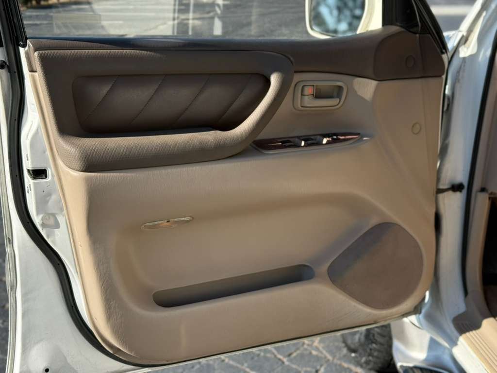 2000 Toyota Land Cruiser Base - Photo 17