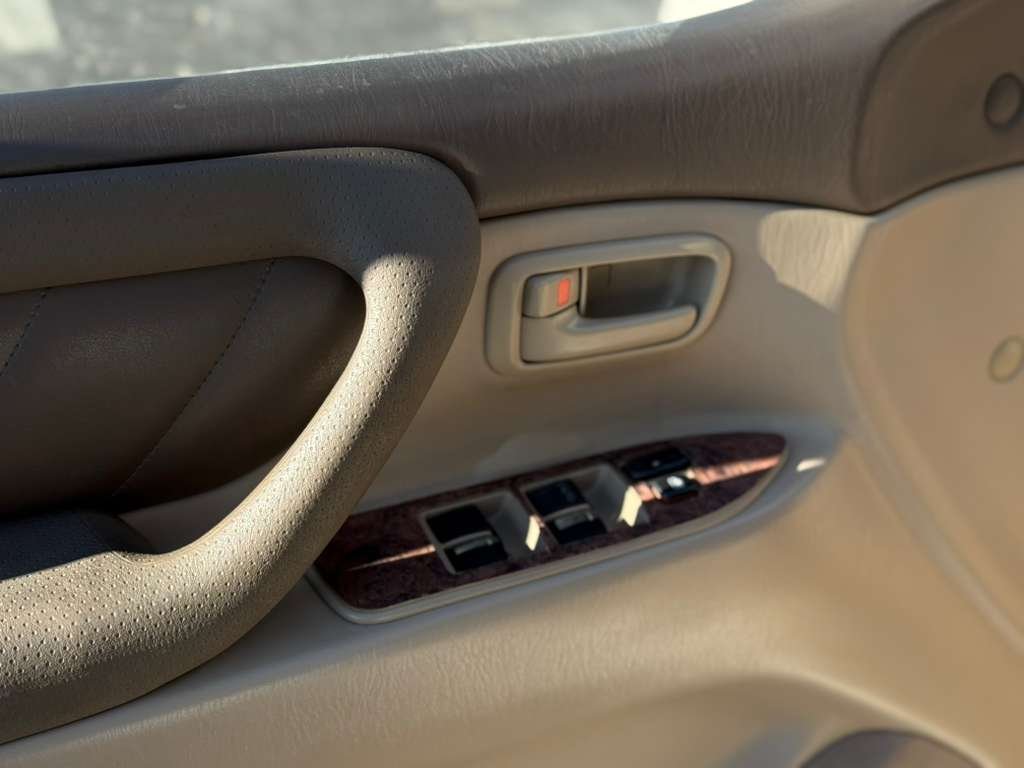 2000 Toyota Land Cruiser Base - Photo 18