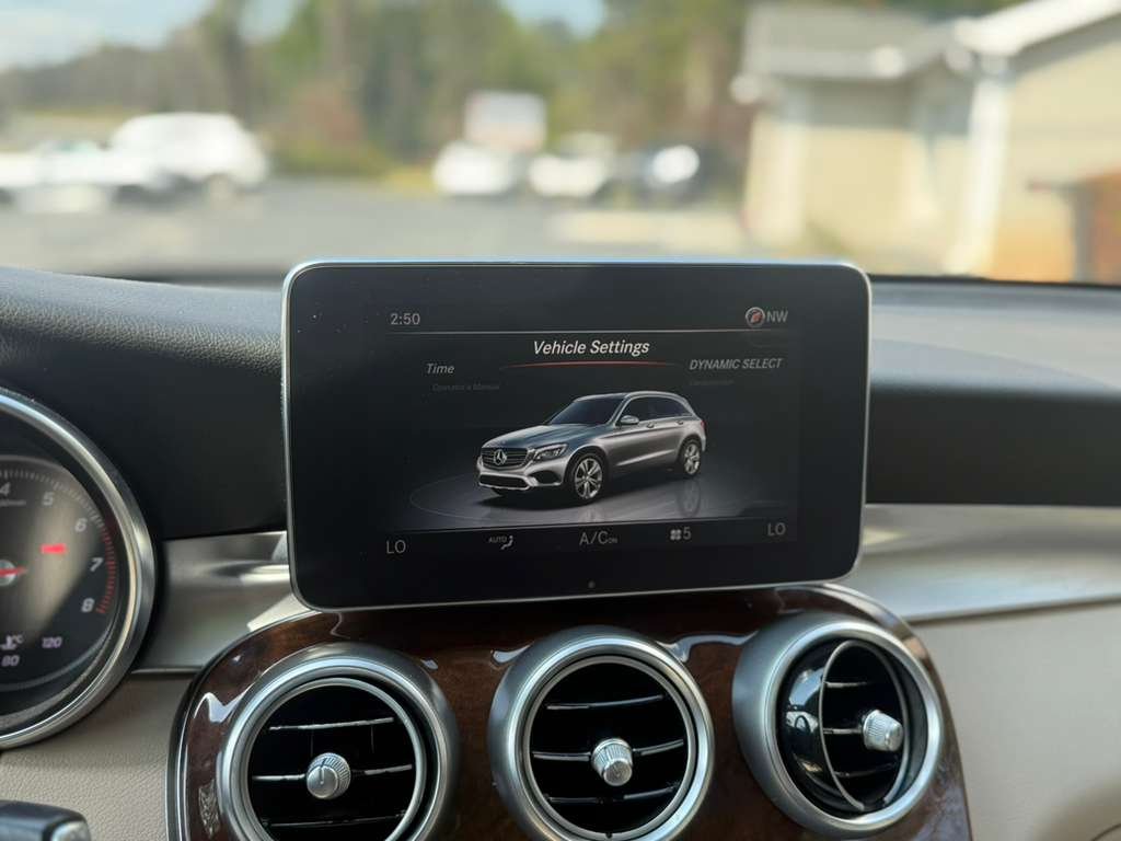 2017 Mercedes-Benz GLC GLC300 - Photo 48
