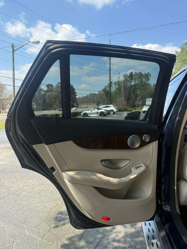 2017 Mercedes-Benz GLC GLC300 - Photo 25