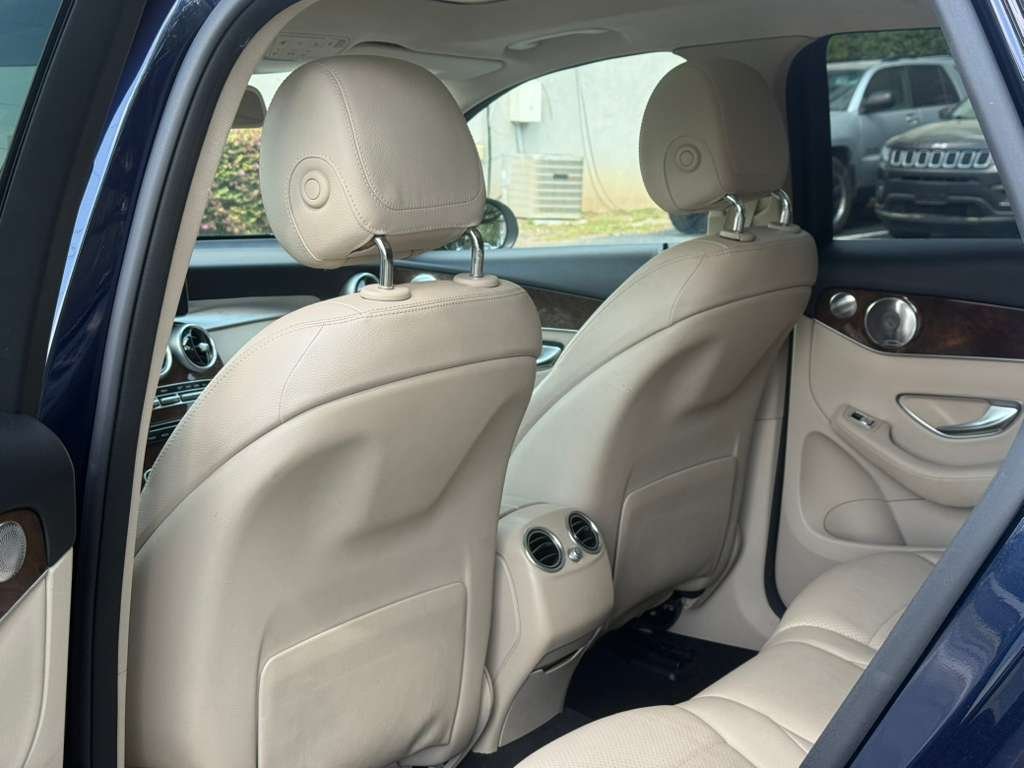 2017 Mercedes-Benz GLC GLC300 - Photo 26