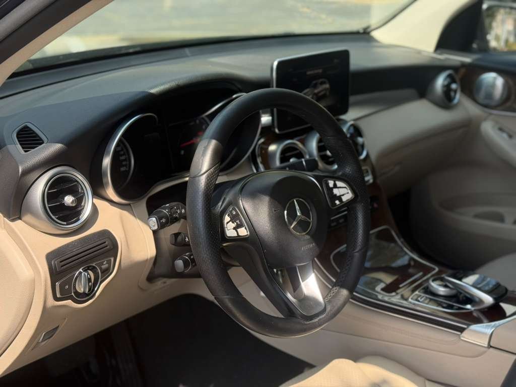 2017 Mercedes-Benz GLC GLC300 - Photo 19
