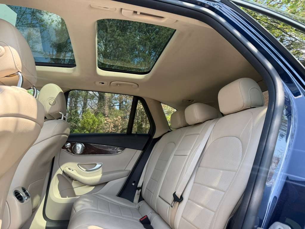 2017 Mercedes-Benz GLC GLC300 - Photo 28