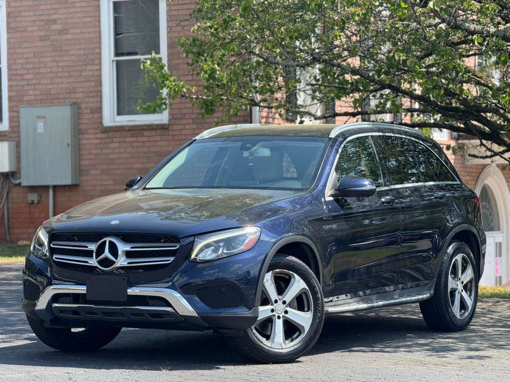 2017 Mercedes-Benz GLC GLC300's photo
