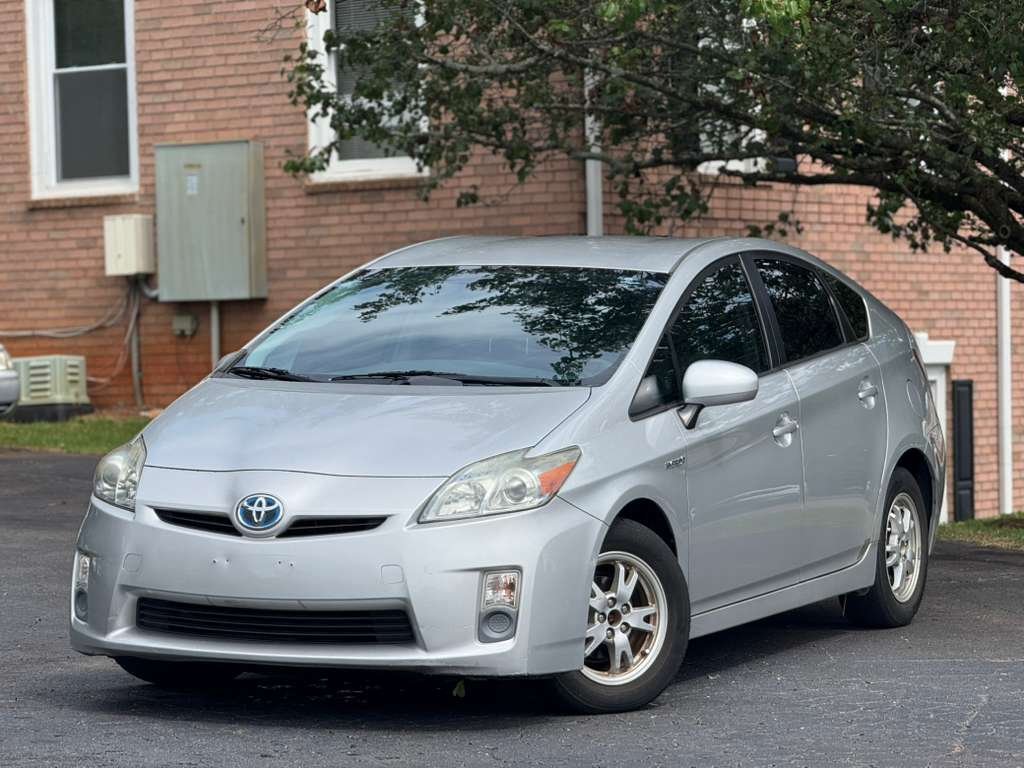 2010 Toyota Prius's photo