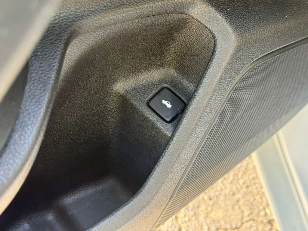 2017 Honda Civic LX-P - Photo 15