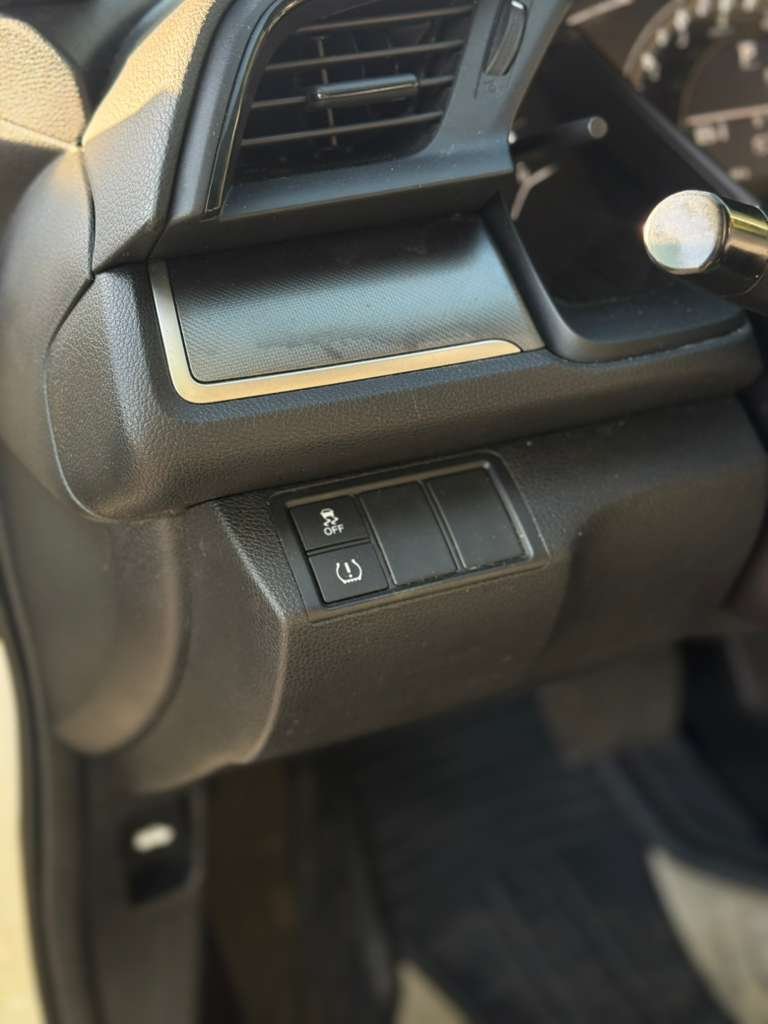 2017 Honda Civic LX-P - Photo 16
