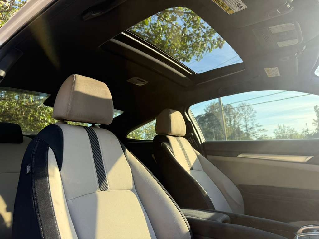2017 Honda Civic LX-P - Photo 19