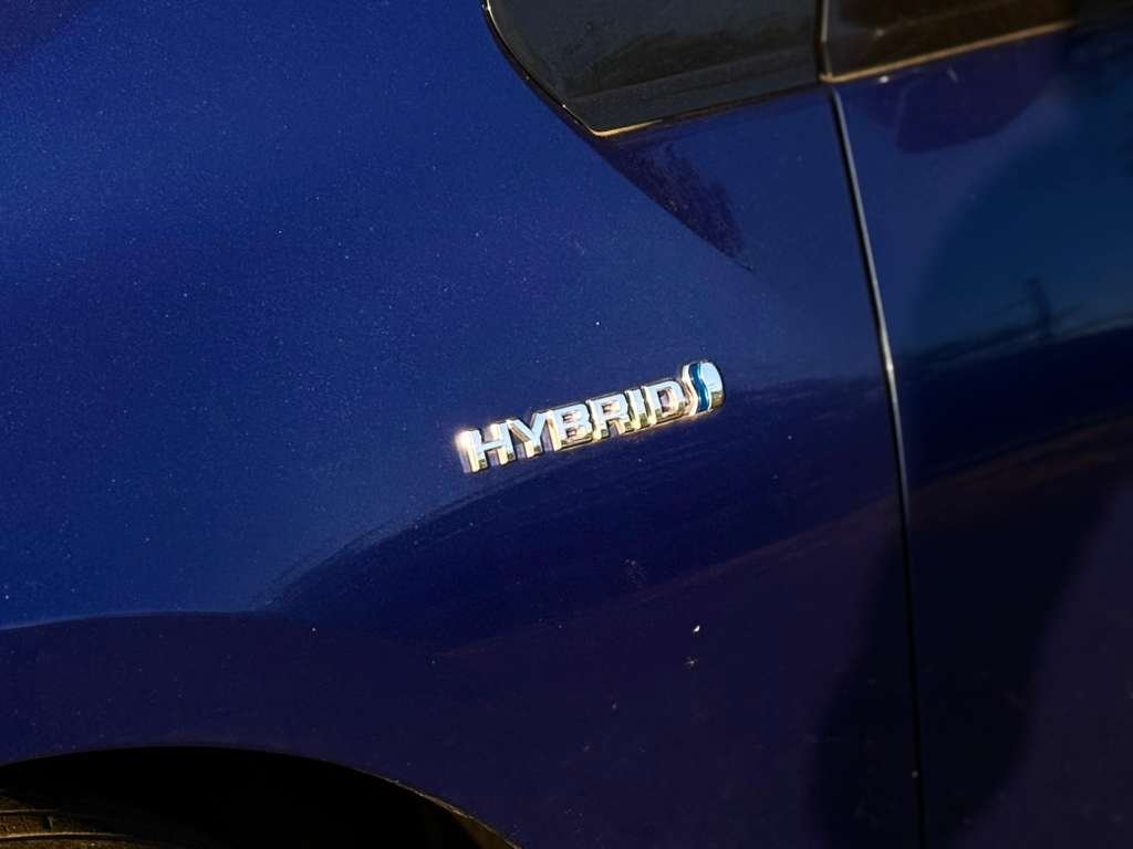 2016 Toyota Prius Four - Photo 12
