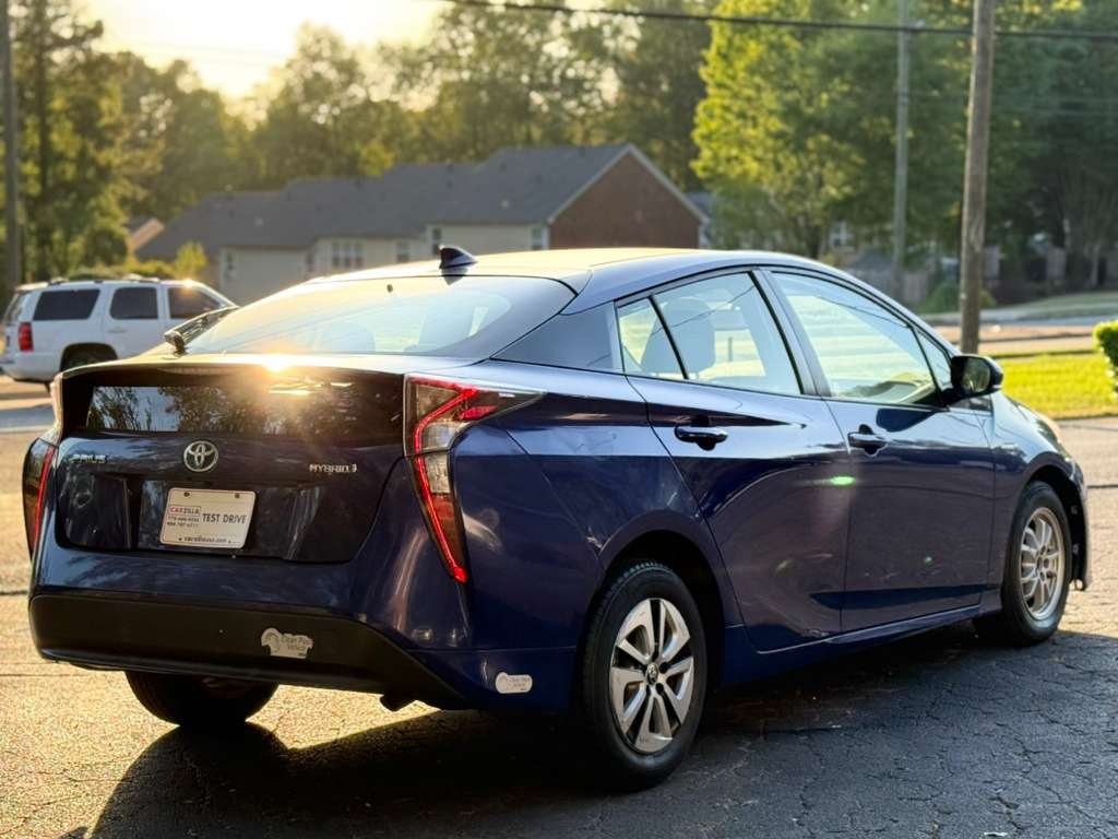 2016 Toyota Prius Four - Photo 7