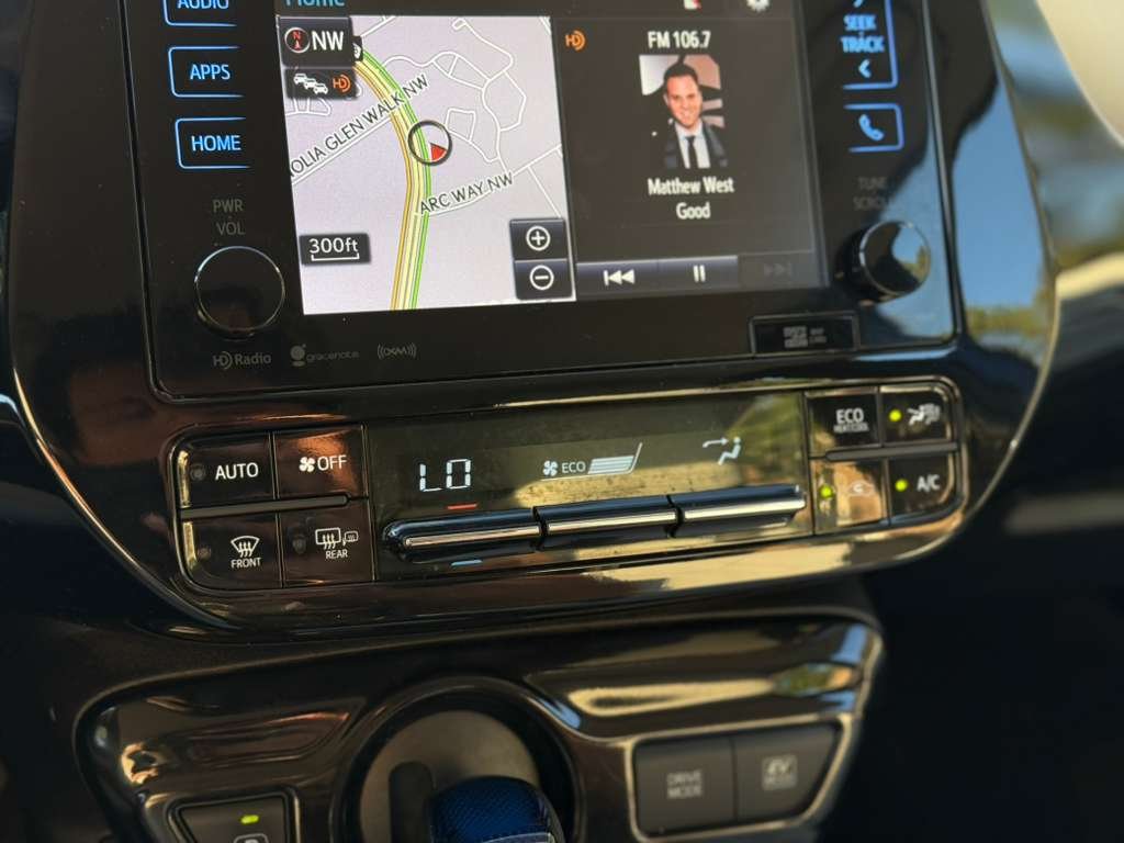 2016 Toyota Prius Four - Photo 38