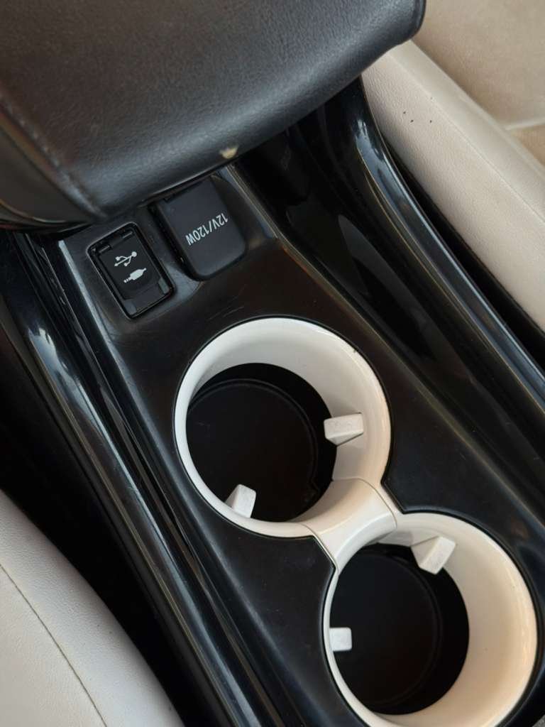 2016 Toyota Prius Four - Photo 42