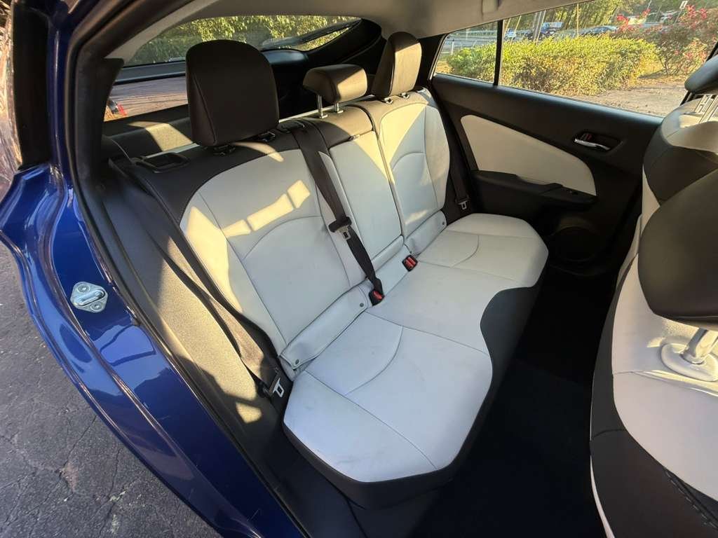 2016 Toyota Prius Four - Photo 23