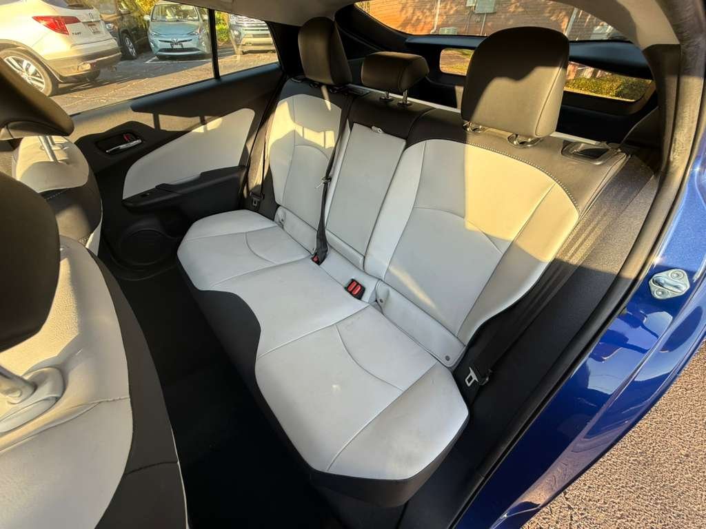 2016 Toyota Prius Four - Photo 21