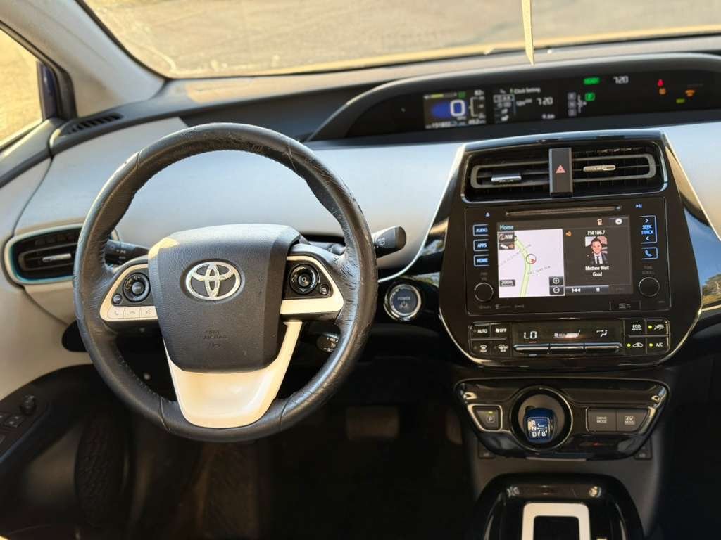 2016 Toyota Prius Four - Photo 30