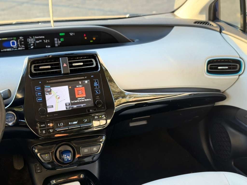 2016 Toyota Prius Four - Photo 34