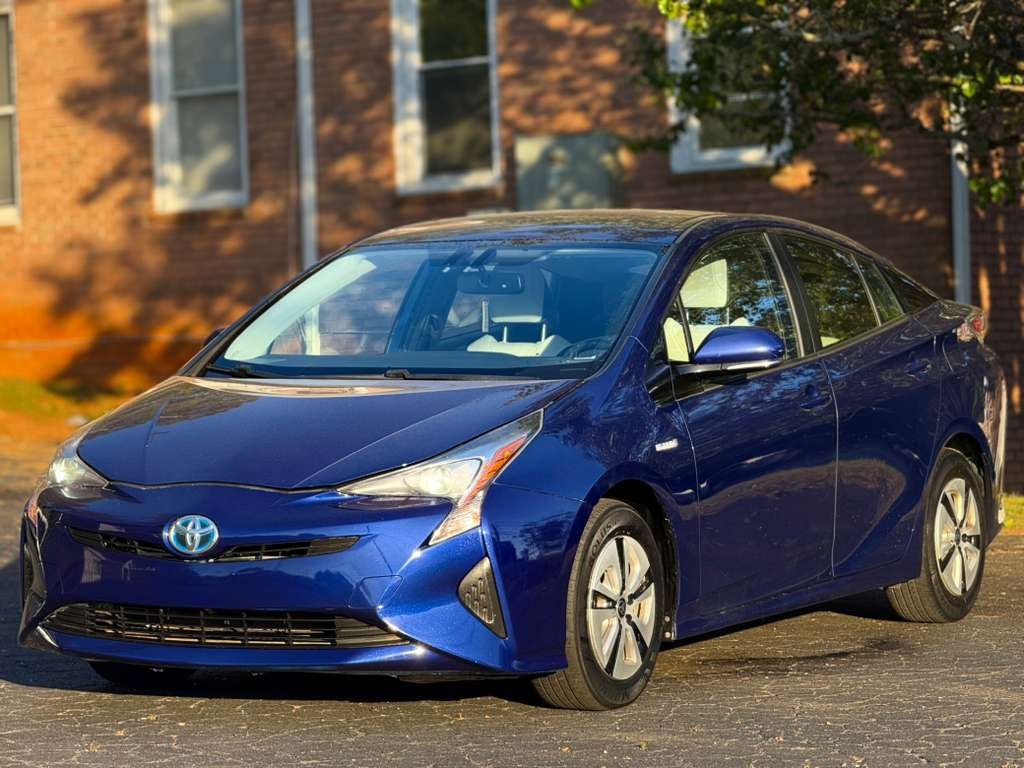 2016 Toyota Prius Four - Photo 11
